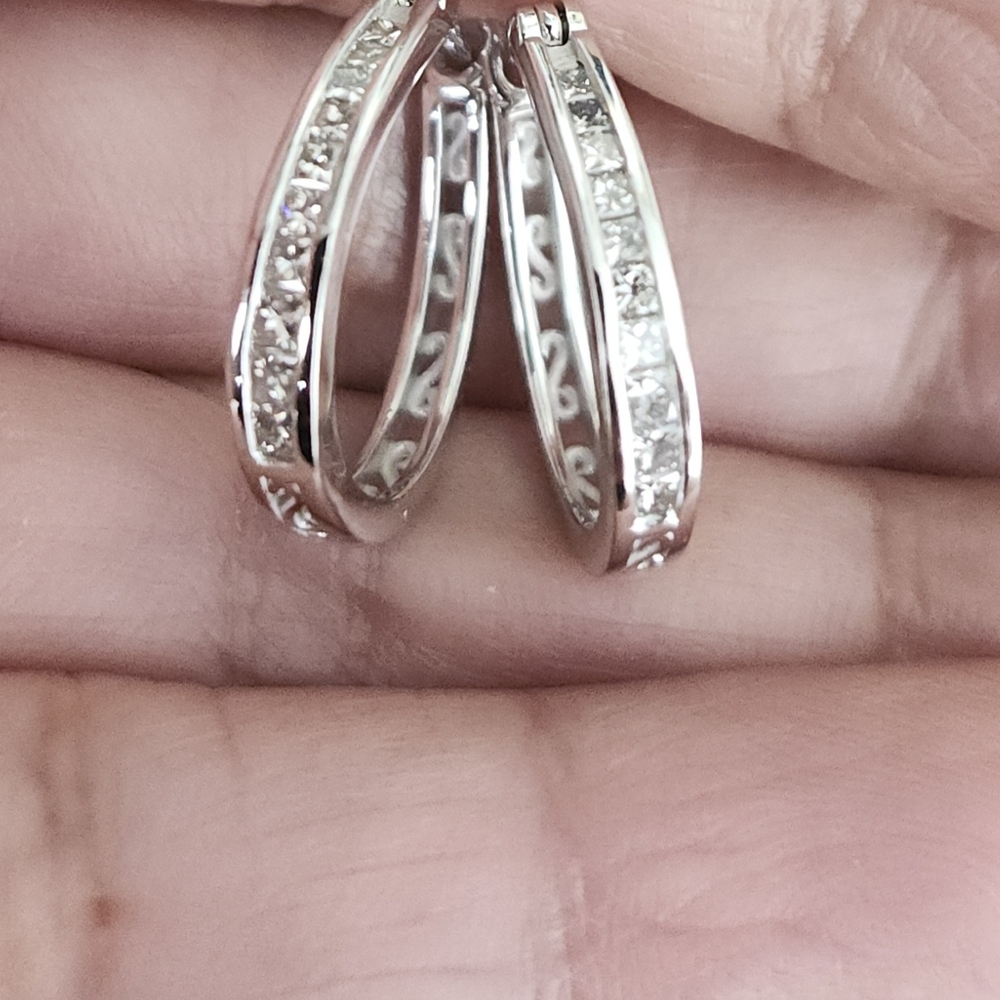 14k Elegant Diamond Hoop Earrings